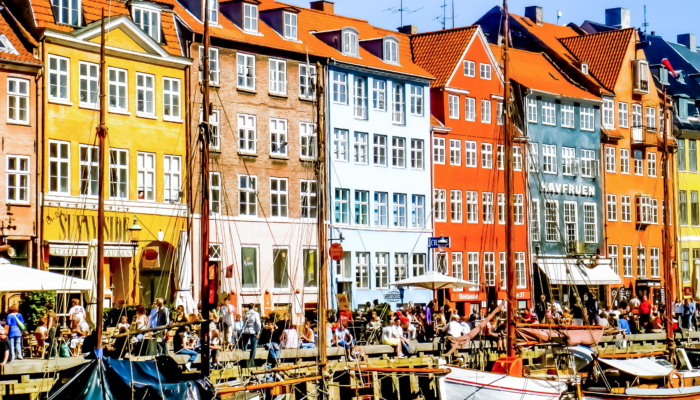 2 Πρωτεύουσες του Βορρά | Πάσχα & Πρωτομαγιά