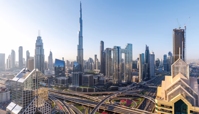 Άμπου Ντάμπι, Ντουμπάι | 28η Οκτωβρίου