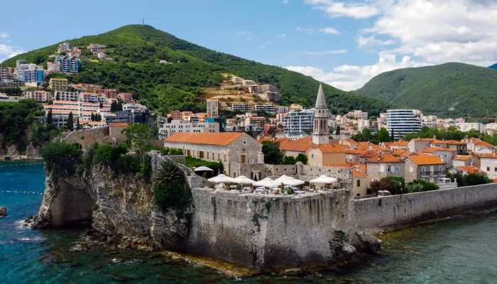 Μπούντβα | 25η Μαρτίου