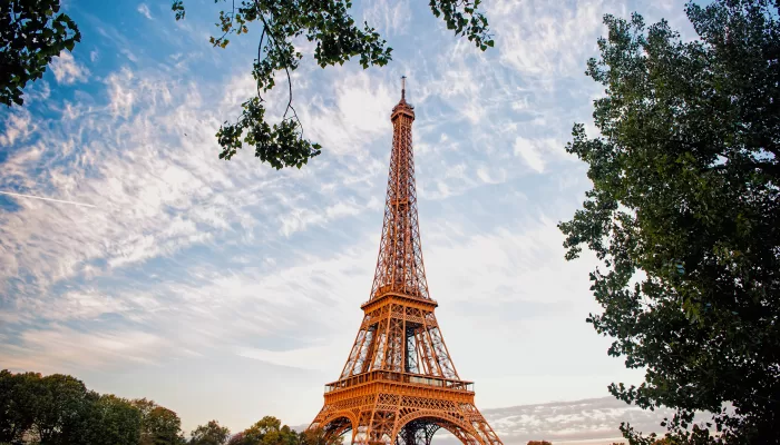 Παρίσι | Απόκριες - 25η Μαρτίου Παρίσι | Απόκριες - 25η Μαρτίου