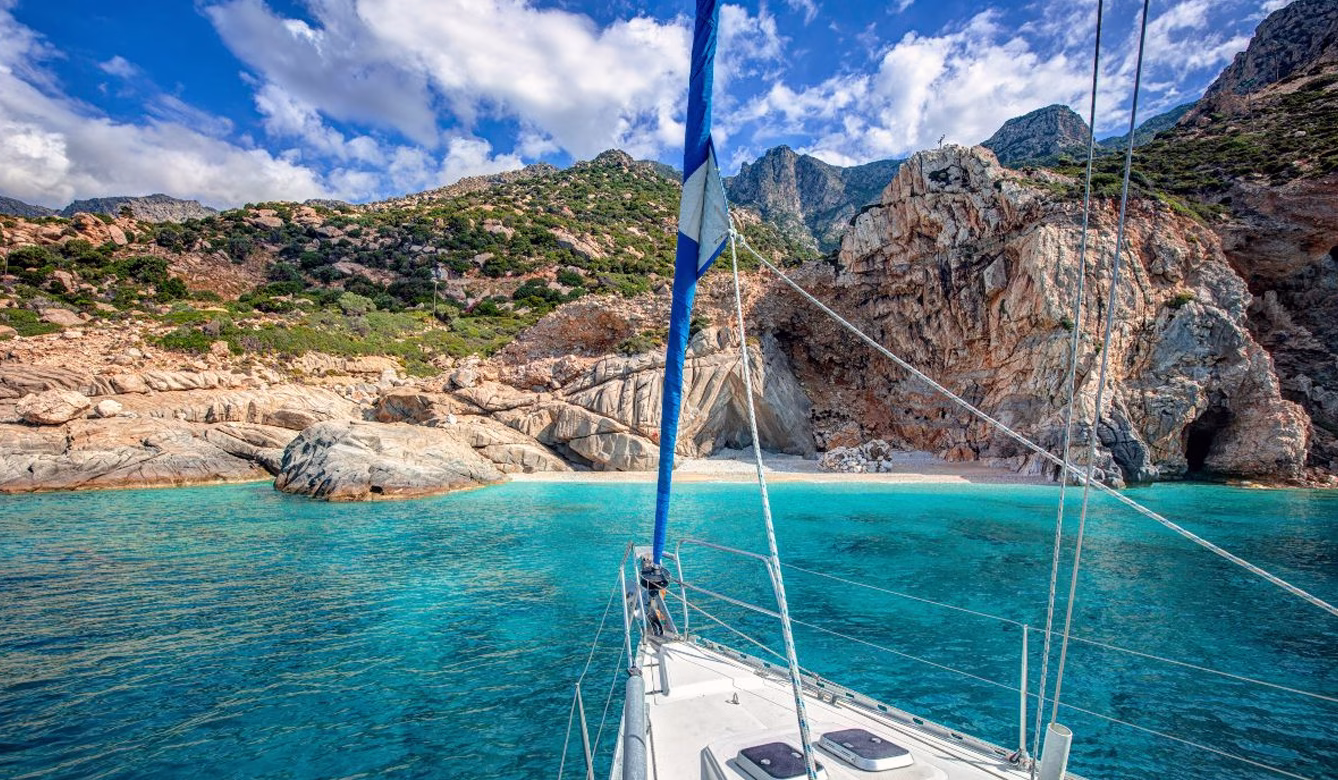 ikaria-3-mentor-travel